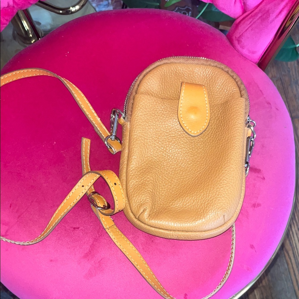 Divina Firenze Italian Leather Crossbody Bag